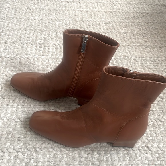 Aquatalia soft napa leather boots - Picture 5 of 6